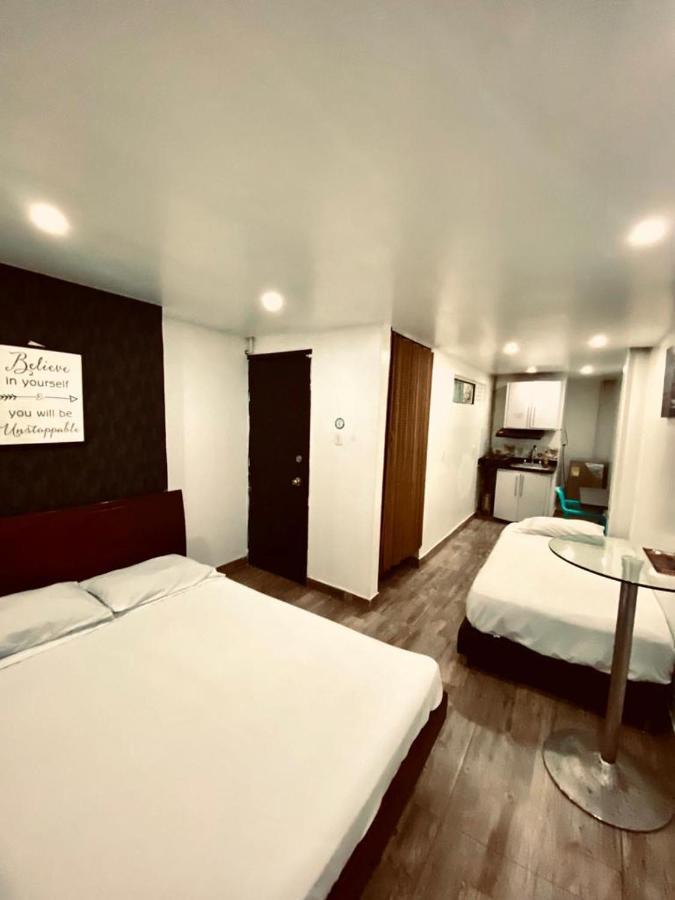 Bogota Rooms Heroes Exteriör bild